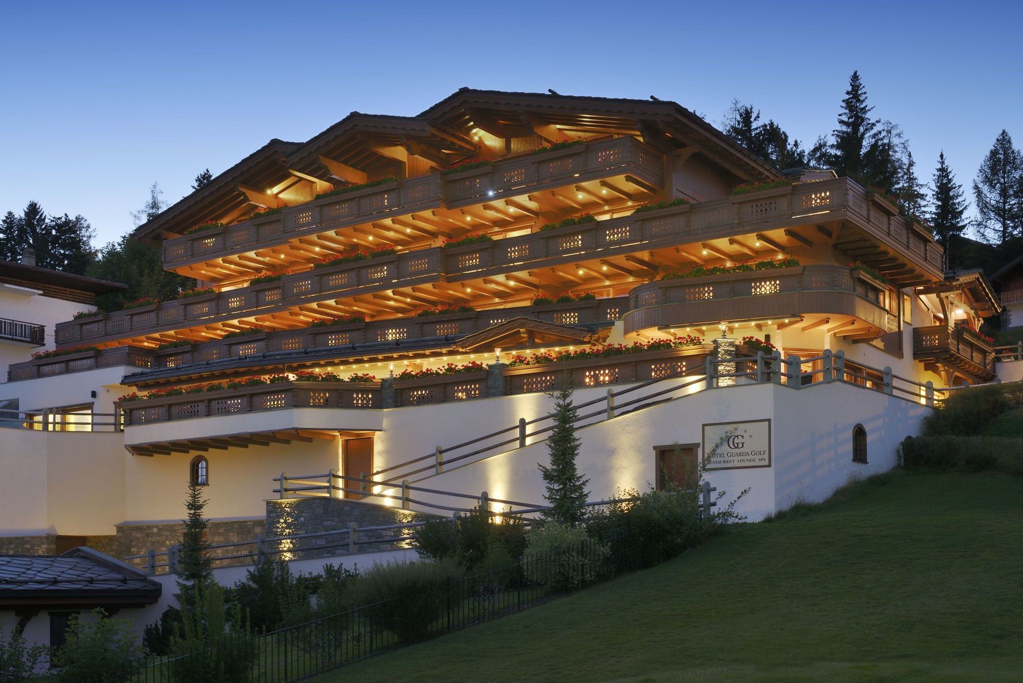 Guarda Golf Hotel & Residences Кран-Монтана Экстерьер фото